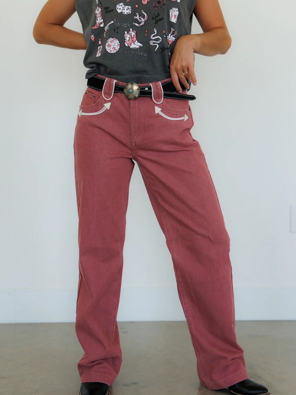 Howdy Hanny Women’s Dusty Rose Straight-Leg Jeans with White Detailing - XS